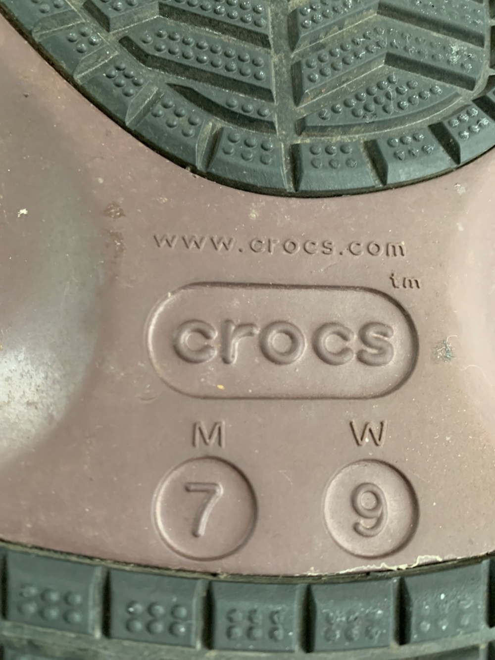Crocs Museum of Peace and Quiet Classic Clogs Size M7 W9 Ginger/brown color - Picture 10 of 10